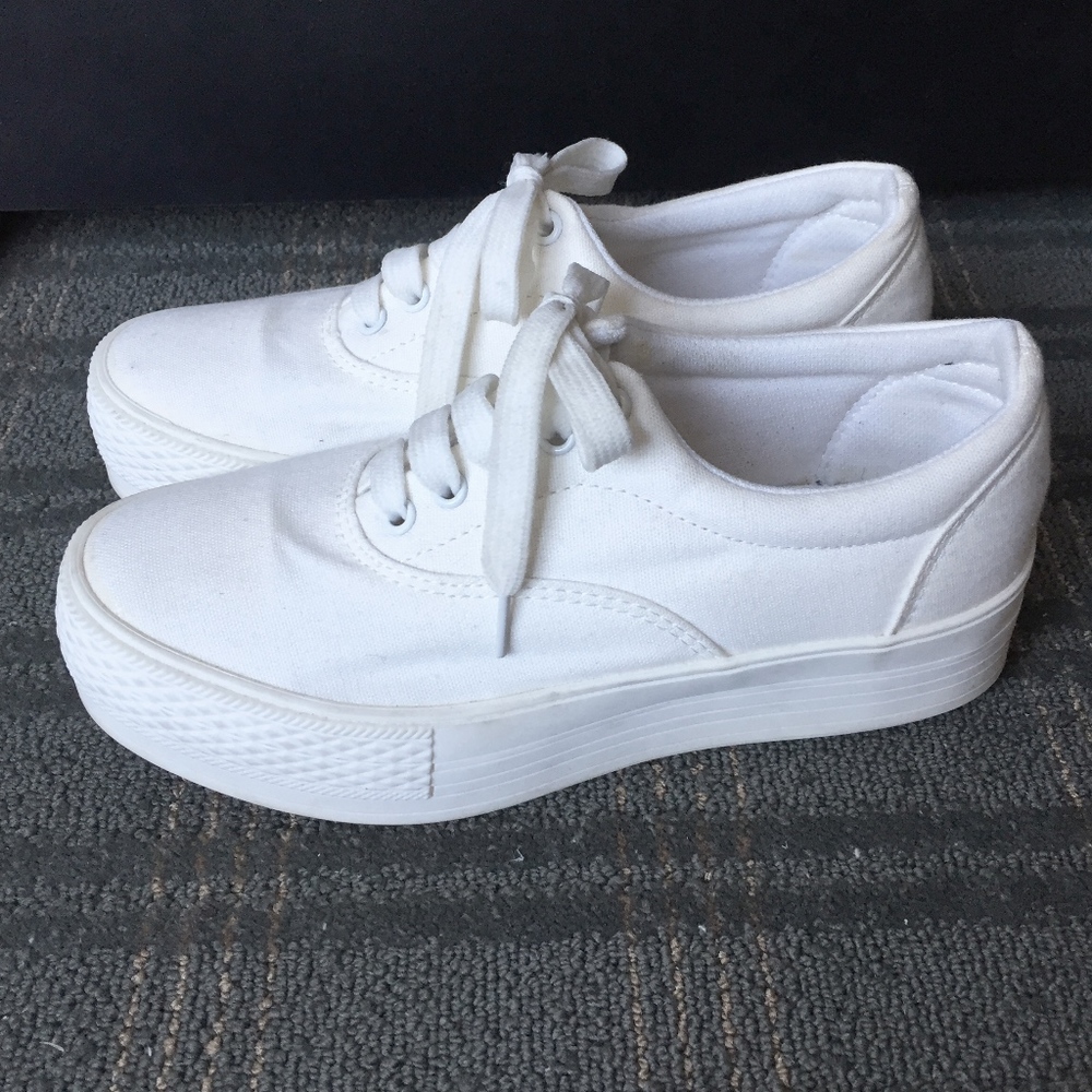 Max Star White Canvas Platform Sneakers
